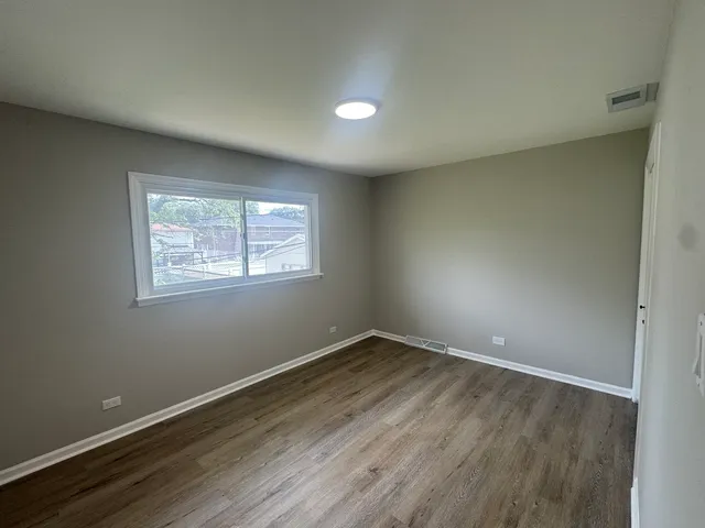 $3,100 | 14811 Minerva Avenue, Dolton, IL 60419