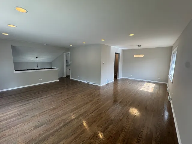 $3,100 | 14811 Minerva Avenue, Dolton, IL 60419