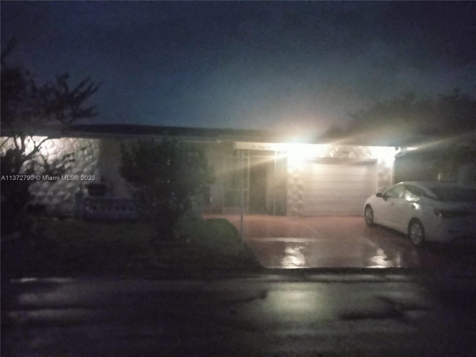 Paradise Gardens Margate, FL 33063 - Photo 12 of 12