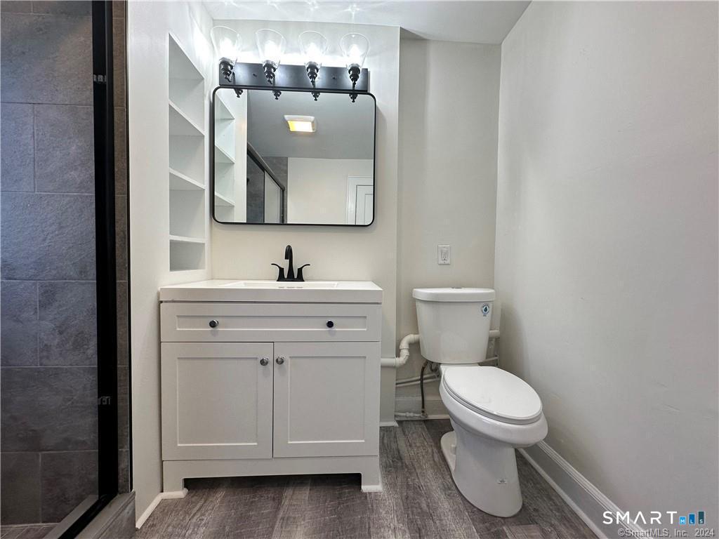 Bathroom (Alt)