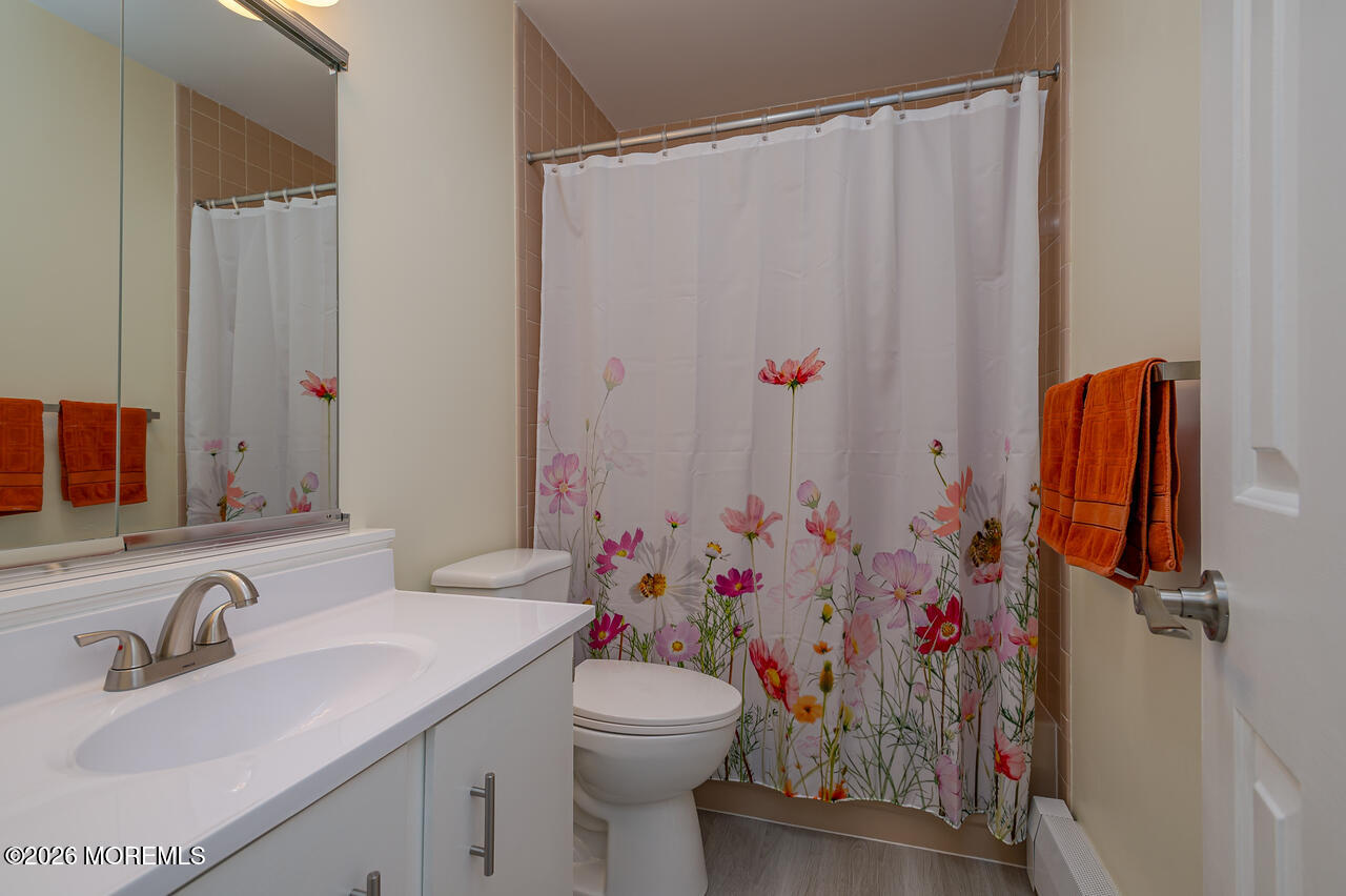 48 Ellsworth Court Red Bank, NJ 07701 - Photo 25 of 31 LR-9823