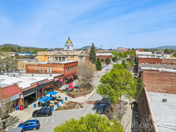 $475,000 | 475 South Church Street, Unit A, Hendersonville, NC 28792