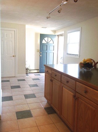 30 Eden Road Framingham, MA 01702 - Photo 3 of 24 Gallery Image 3