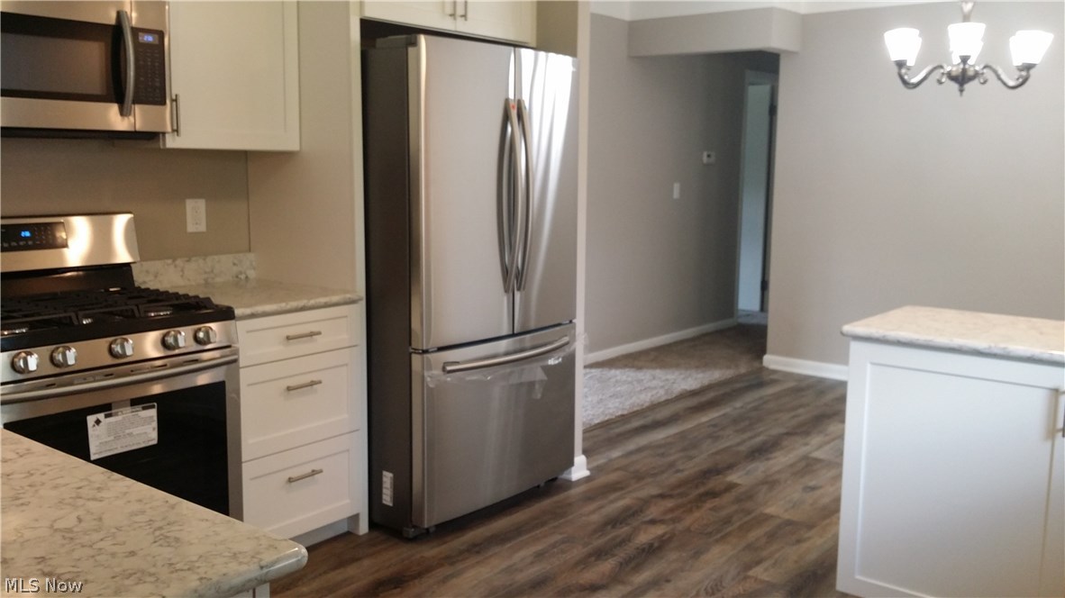 925 Ford Road Cleveland, OH 44143 - Photo 3 of 11