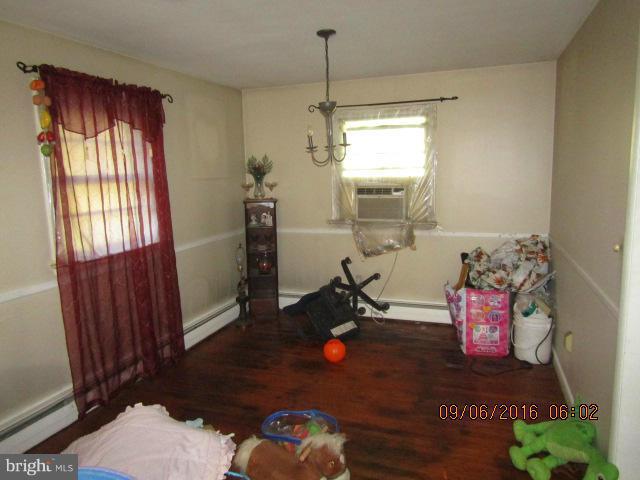 4405 Chapeldale Road Randallstown, MD 21133 - Photo 4 of 8 Dining Room