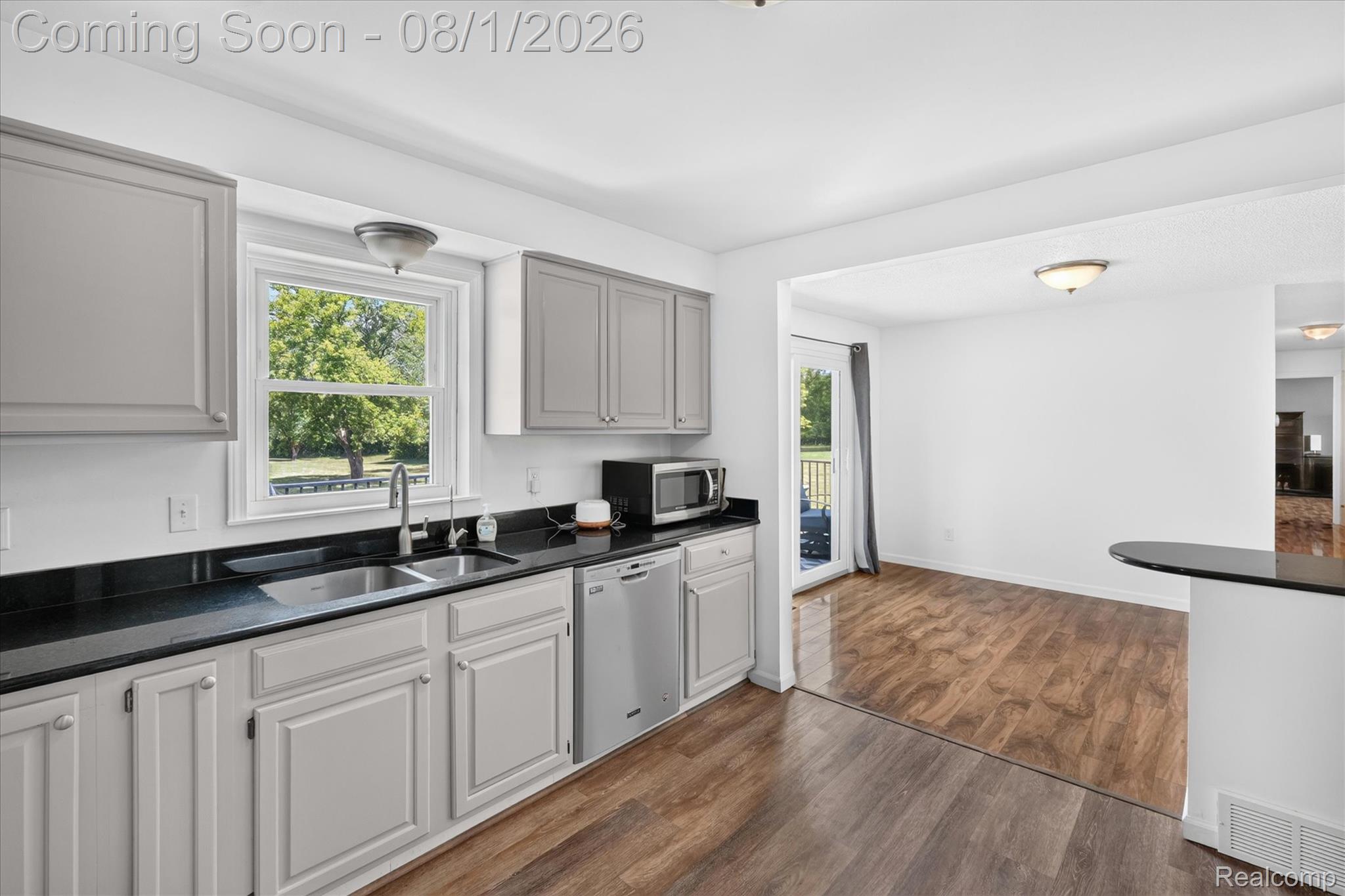 1488 North Long Lake Road Fenton, MI 48430 - Photo 16 of 56 17-1488-N-Long-Lake-Rd-Fenton-WindowStill.jpg