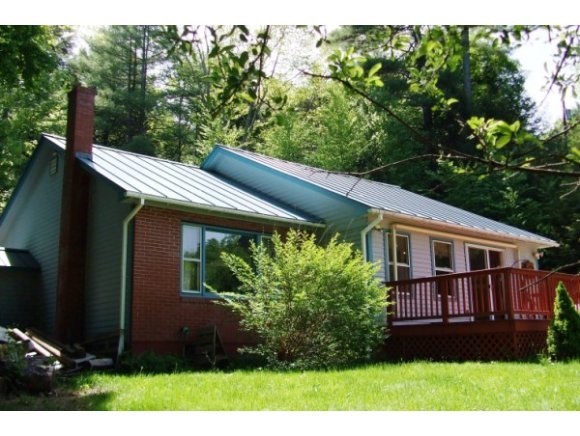 386 Quechee Road Hartland, VT 05048 - Photo 1 of 1