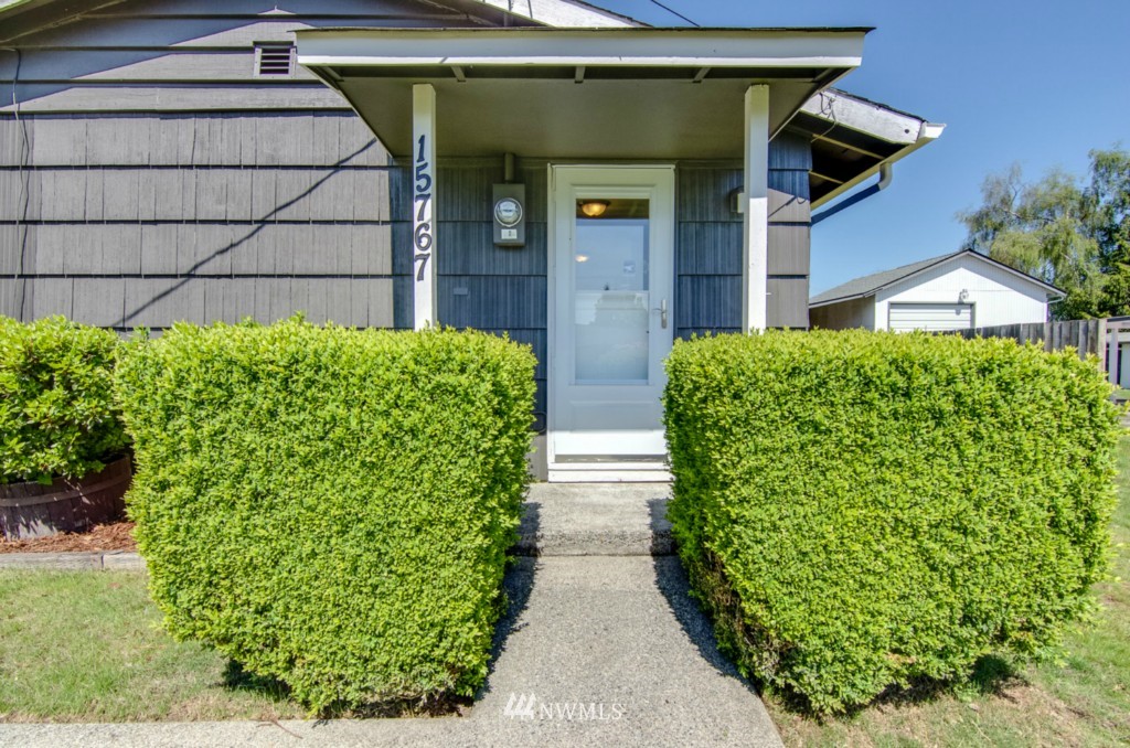 15767 118th Place Southeast Renton, WA 98058 - Photo 3 of 21 Gallery Image 3