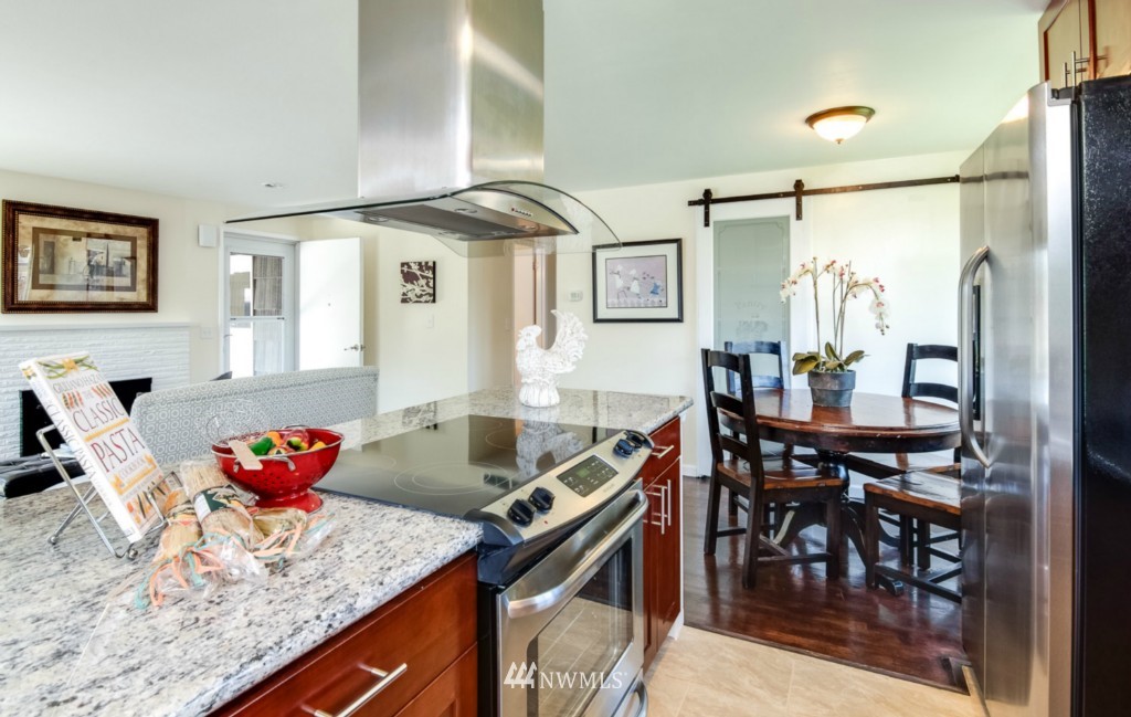 15767 118th Place Southeast Renton, WA 98058 - Photo 7 of 21 Gallery Image 7