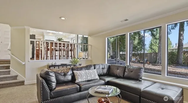 $4,200 | 2322 233rd Avenue Northeast, Sammamish, WA 98074