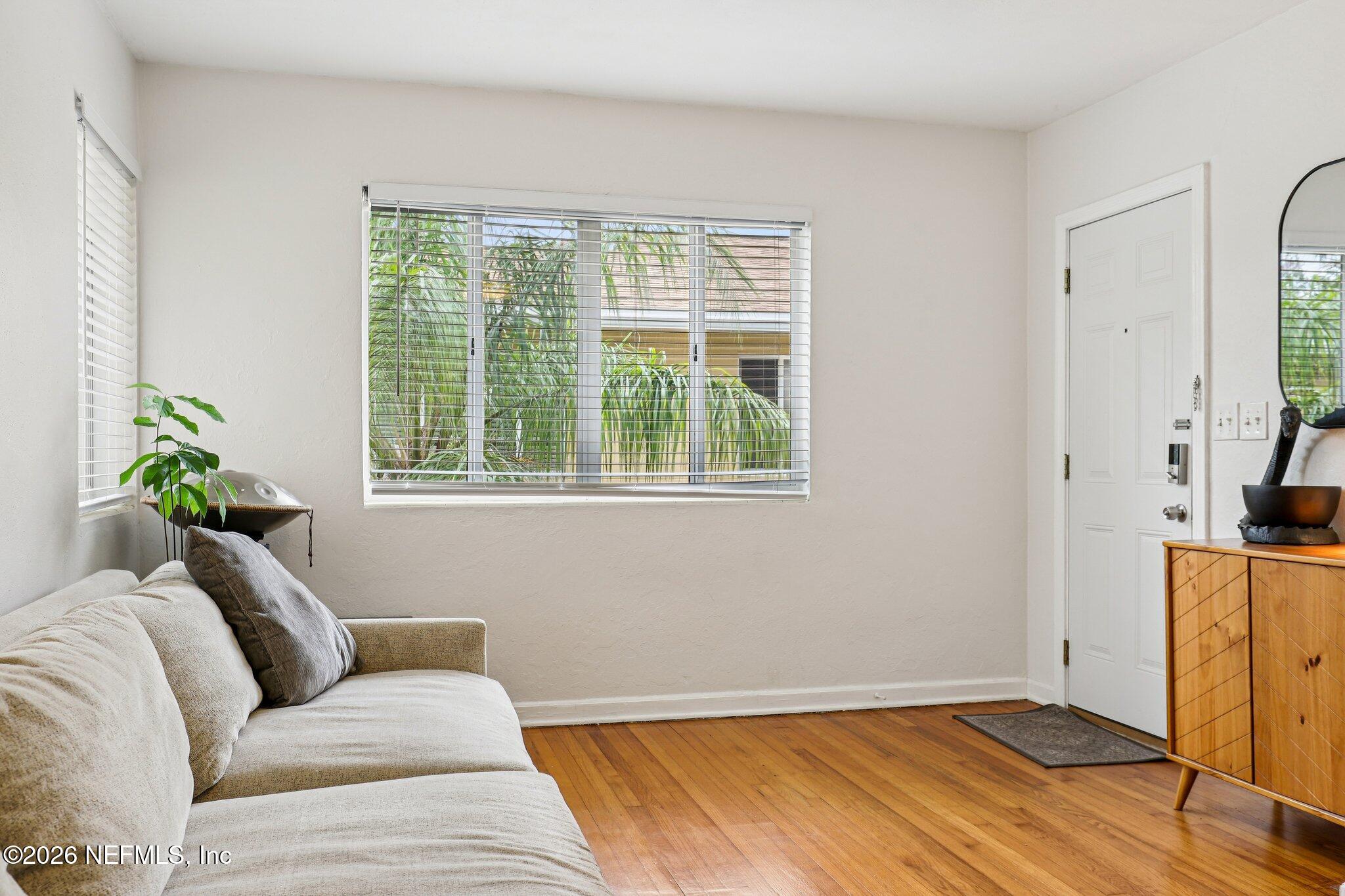 2159 Riverside Avenue, Unit 4 Jacksonville, FL 32204 - Photo 4 of 50 a living room with furniture and a window