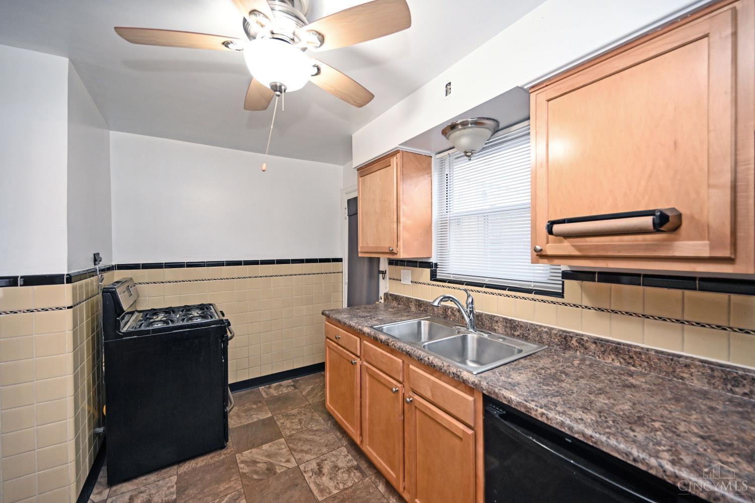 7552 Montgomery Road, Unit 1 Cincinnati, OH 45236 - Photo 12 of 28