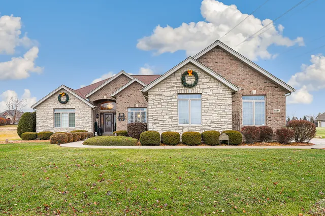 $690,000 | 8844 Port Washington Drive, Frankfort, IL 60423