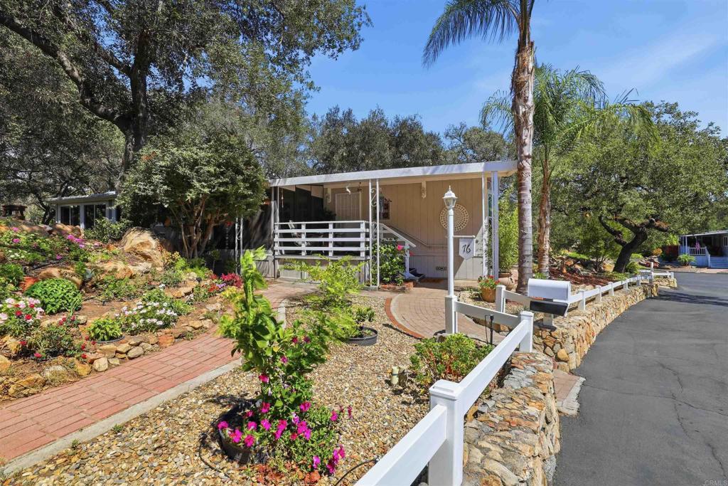 4747 Oak Crest Road, Unit 76 Fallbrook, CA 92028 - Photo 2 of 62 Gallery Image 2