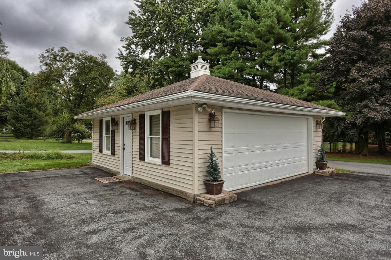 921 Greenlea Road Hershey, PA 17033 - Photo 28 of 30 Gallery Image 28