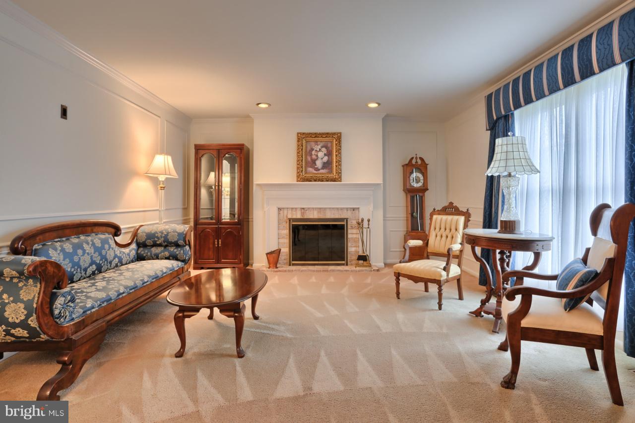 921 Greenlea Road Hershey, PA 17033 - Photo 4 of 30 Gallery Image 4