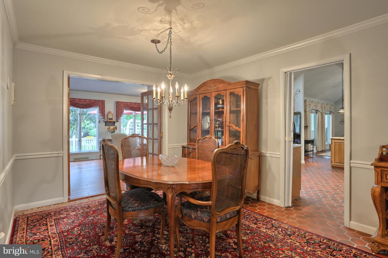921 Greenlea Road Hershey, PA 17033 - Photo 6 of 30 Gallery Image 6