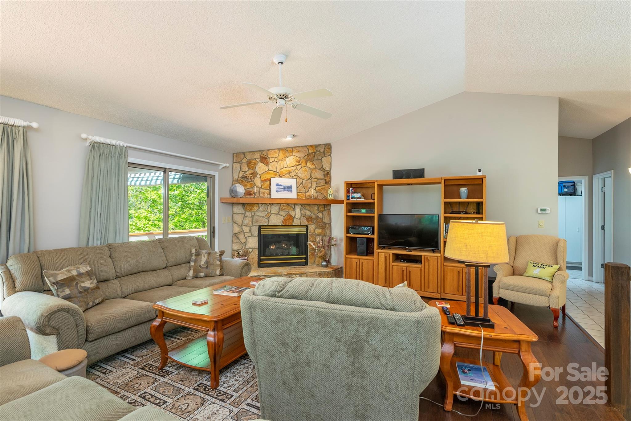 138 Estates Road Lake Lure, NC 28746 - Photo 4 of 45 Gallery Image 4
