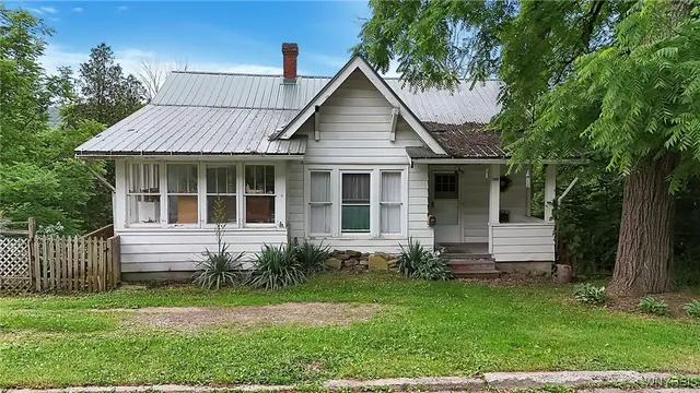 $64,900 | 200 East State Street, Wellsville, NY 14895