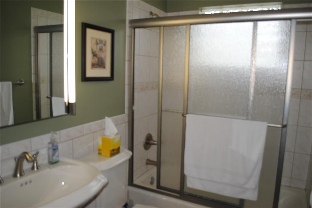39 Highbury Road Cheswick, PA 15024 - Photo 6 of 13 Gallery Image 6