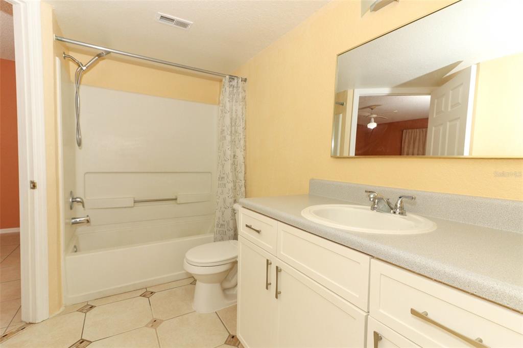 2214 Metropolitan Way, Unit 1032 Orlando, FL 32839 - Photo 19 of 38