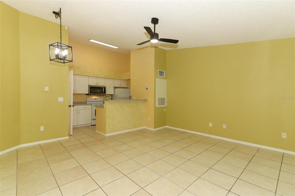 2214 Metropolitan Way, Unit 1032 Orlando, FL 32839 - Photo 9 of 38