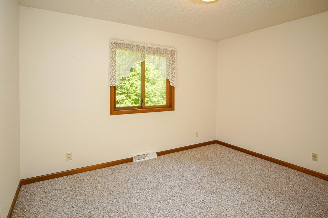 5712 Maplewood Road Hurley, WI 54534 - Photo 9 of 27 Gallery Image 9