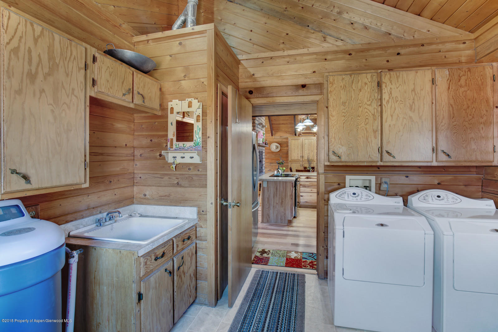141 County Road 225 Rifle, CO 81650 - Photo 12 of 16 Laundry Room