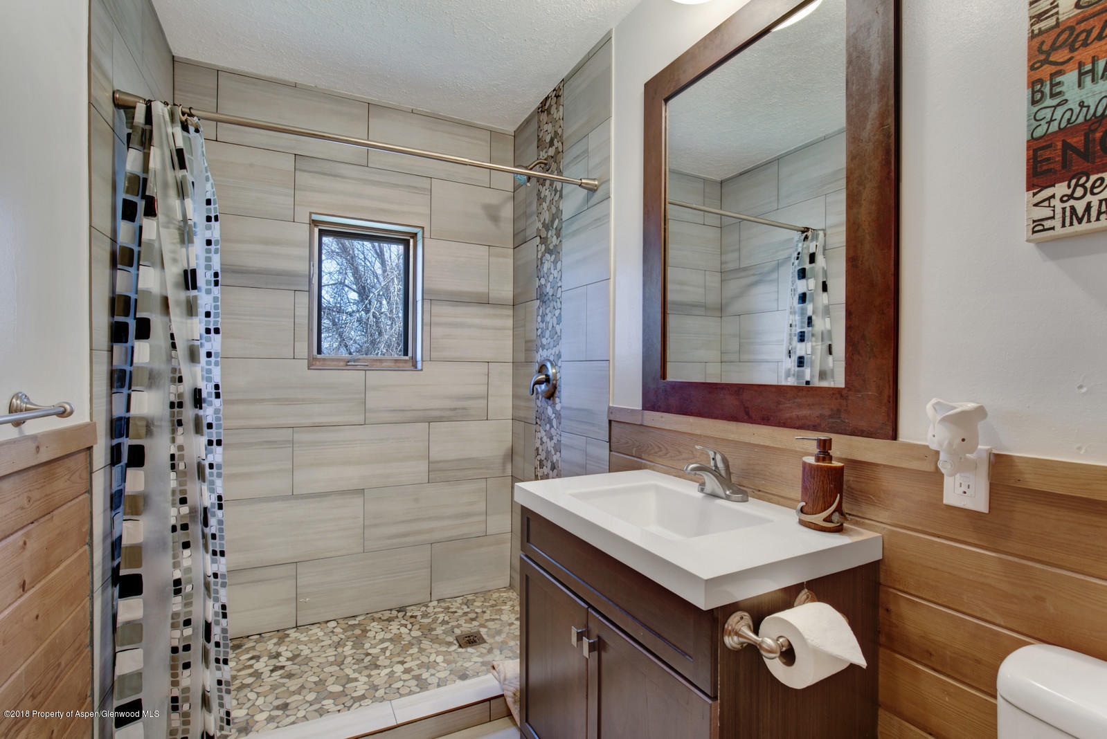 141 County Road 225 Rifle, CO 81650 - Photo 10 of 16 Bathroom 2