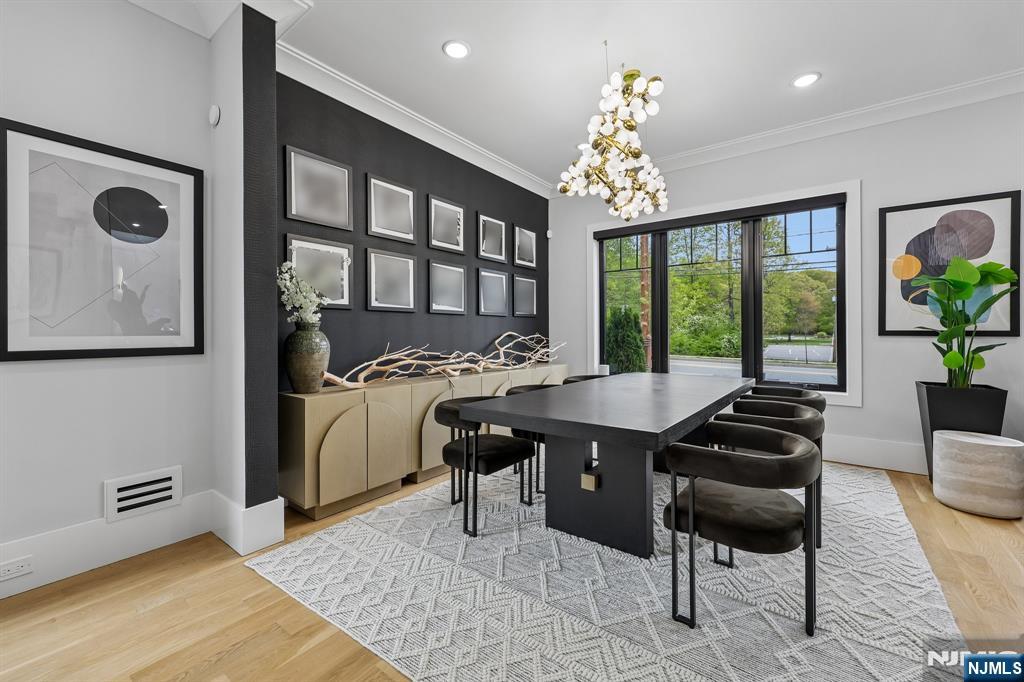 424 East Ridgewood Avenue Paramus, NJ 07652 - Photo 13 of 50