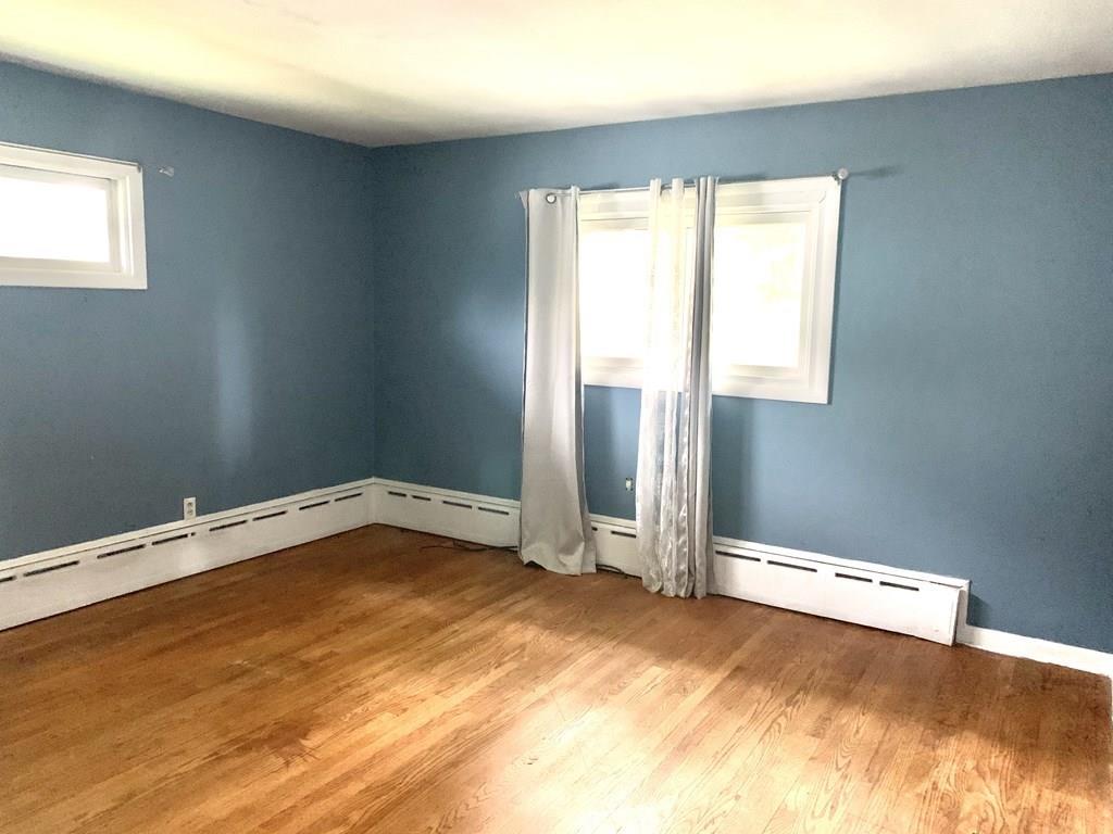 81 Emerson Street Springfield, MA 01118 - Photo 11 of 18 Gallery Image 11