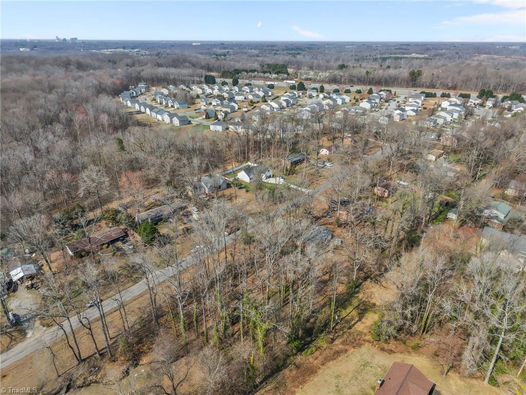 3818 Edgewood Terrace Road Greensboro, NC 27406 - Photo 35 of 40