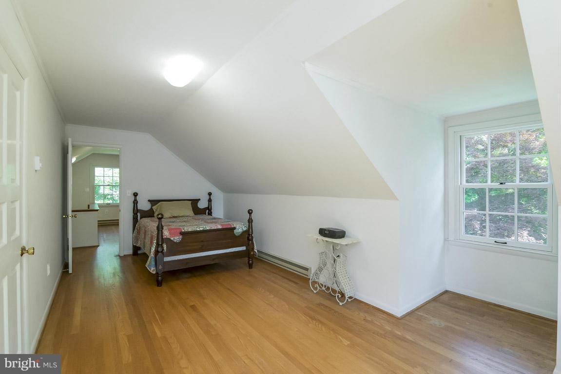 6202 Gernand Road Baltimore, MD 21209 - Photo 22 of 30 Bedroom 4