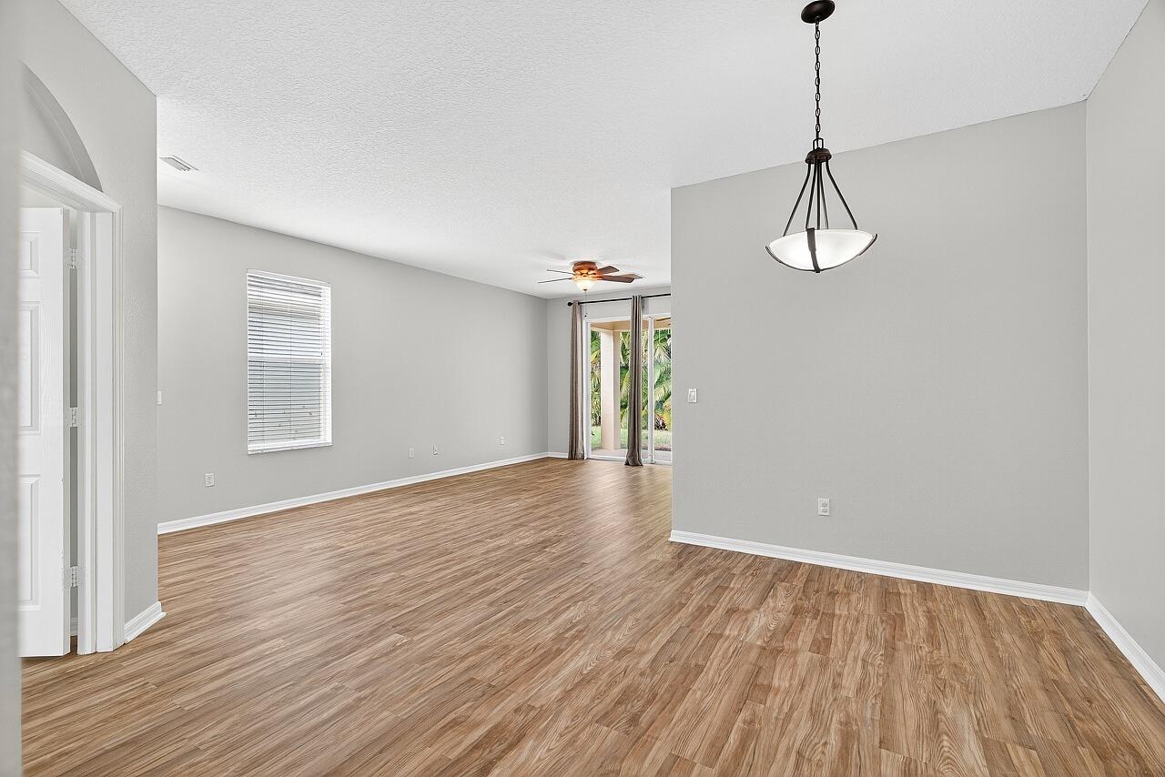 313 Perdido Key Street Port St. Lucie, FL 34986 - Photo 14 of 26 313-SW-Perdido-Key-St-HigMedia-014-1280