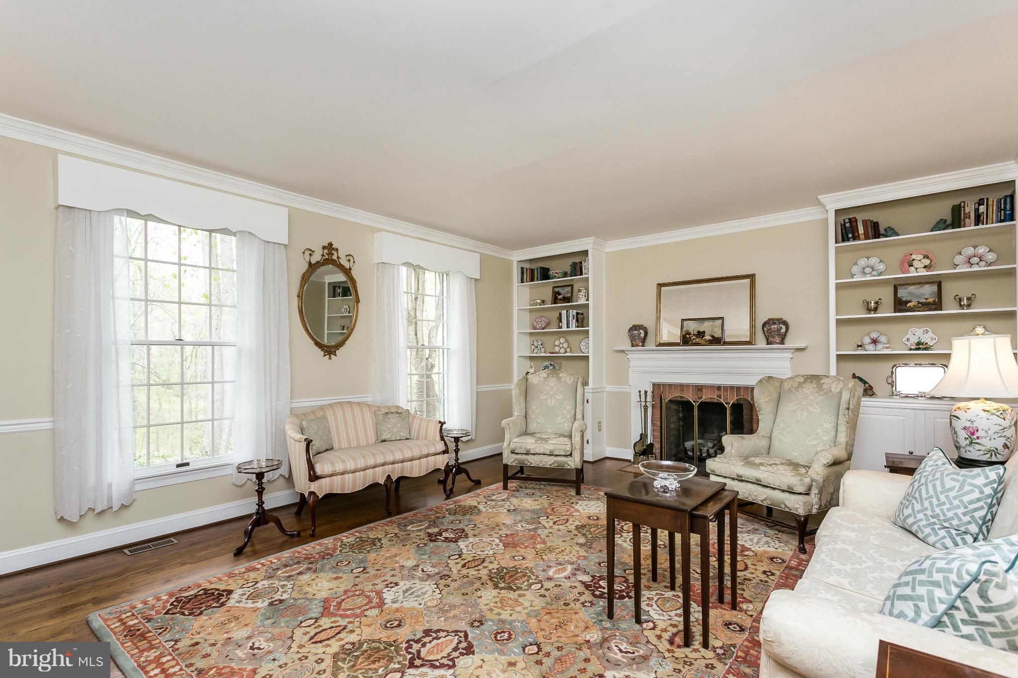 2318 Monkton Road Monkton, MD 21111 - Photo 5 of 30 Living Room