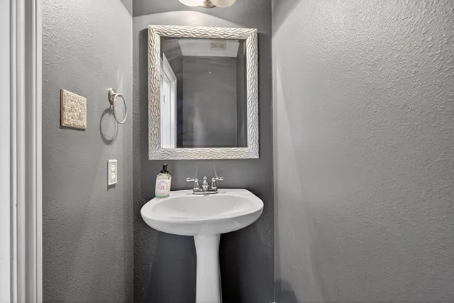 $4,500 | 6272 North Fawnlake Drive, Katy, TX 77493