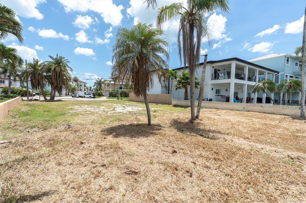 852 Bay Point Drive Madeira Beach, FL 33708 - Photo 12 of 18