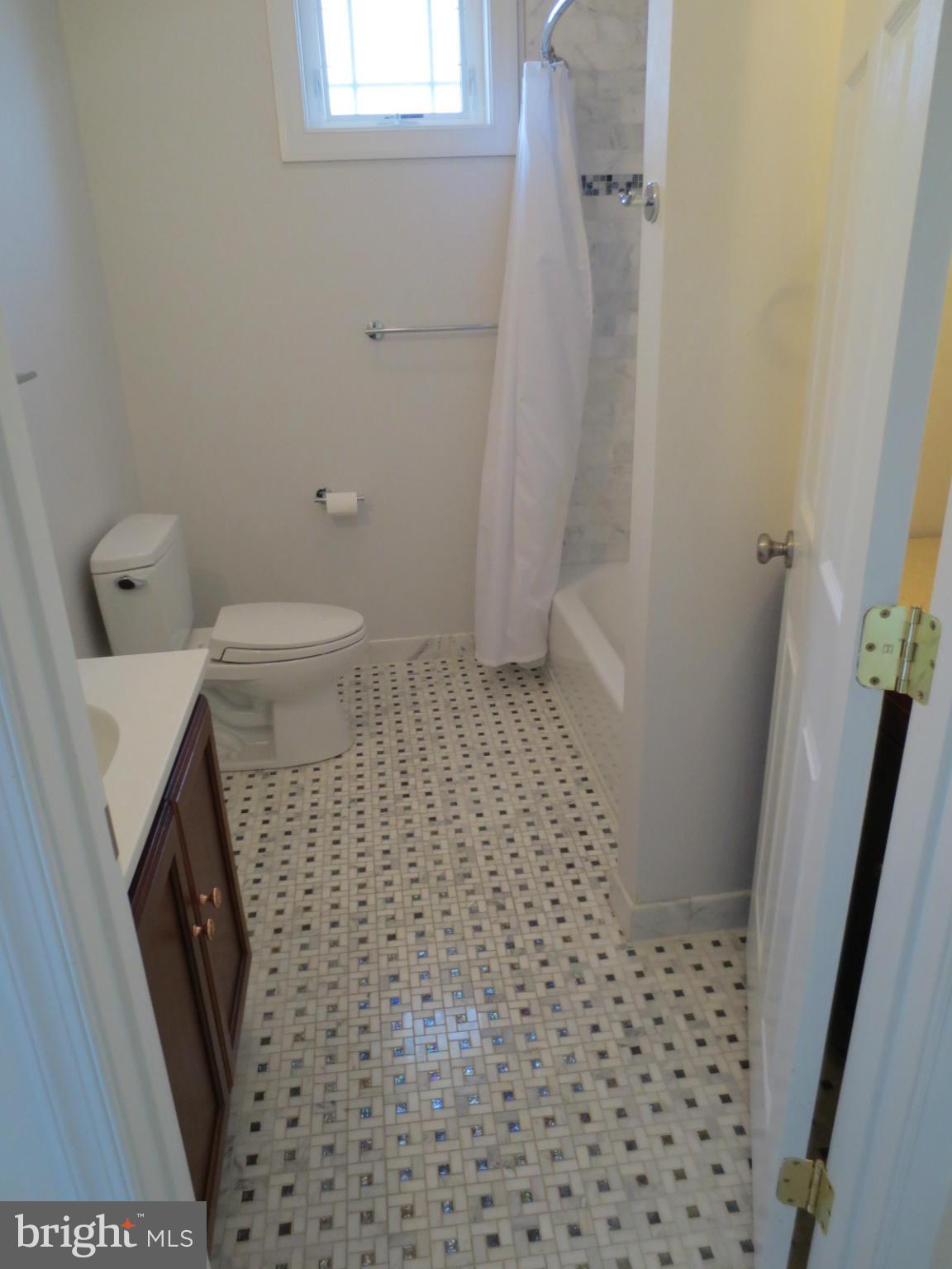 4704 Edgefield Road Bethesda, MD 20814 - Photo 22 of 30 Bath 2nd Upstairs