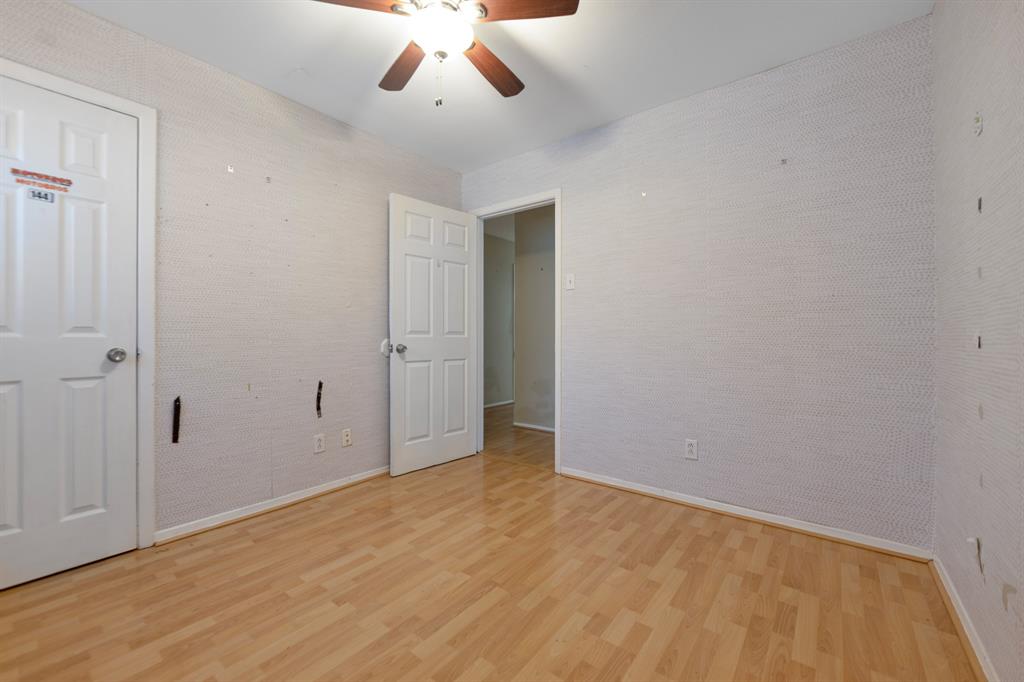 518 Worcester Way Richardson, TX 75080 - Photo 23 of 35 wooden floor in an empty room