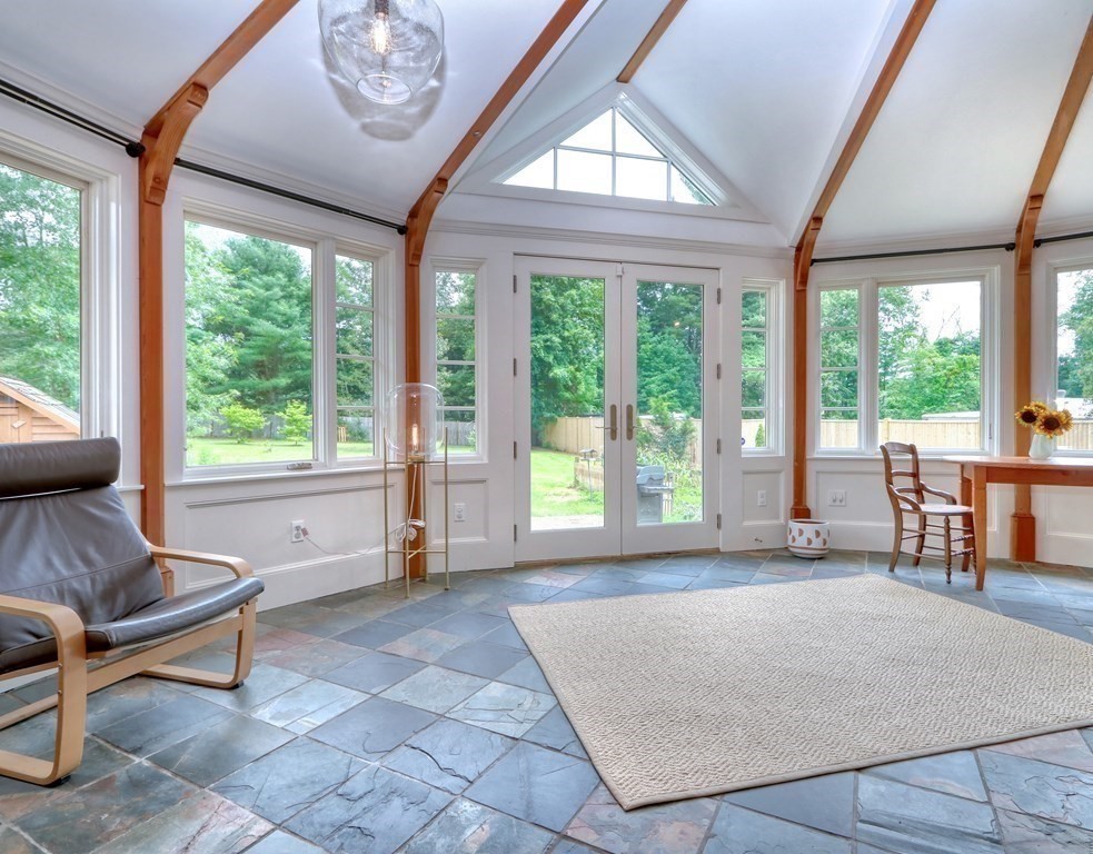 108 Concord Road Lincoln, MA 01773 - Photo 4 of 32 Gallery Image 4