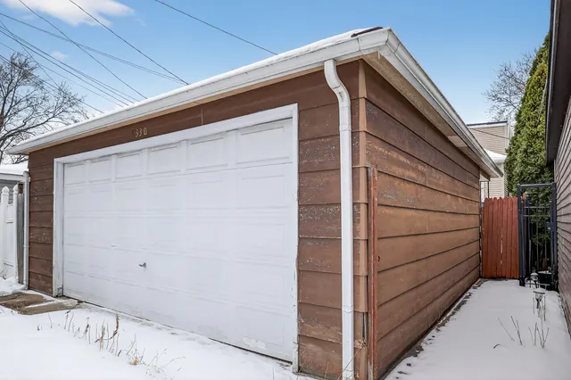 $160,000 | 8330 South Essex Avenue, Chicago, IL 60617