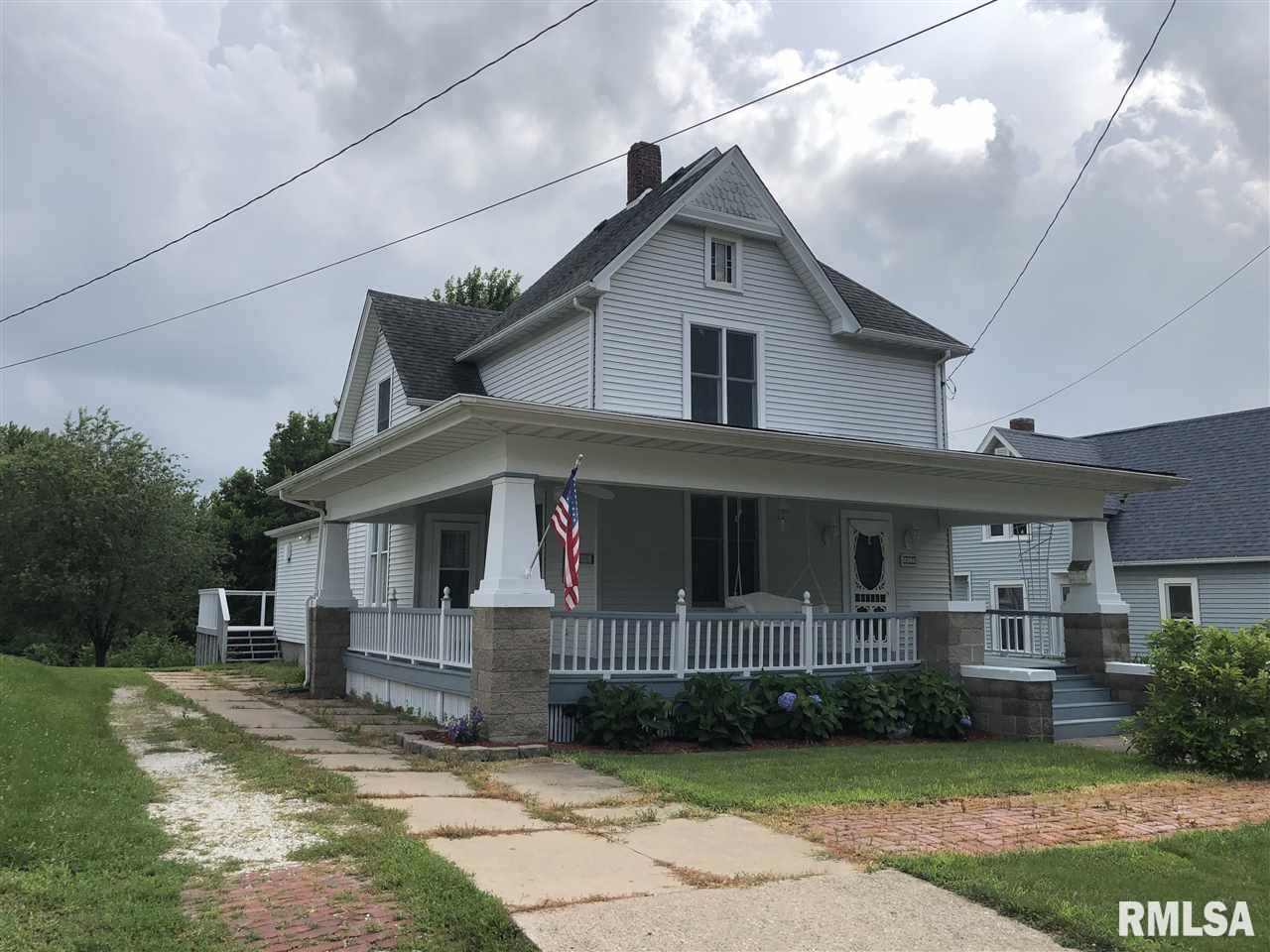 432 West Chestnut Street Canton, IL 61520 - Photo 2 of 26 Gallery Image 2