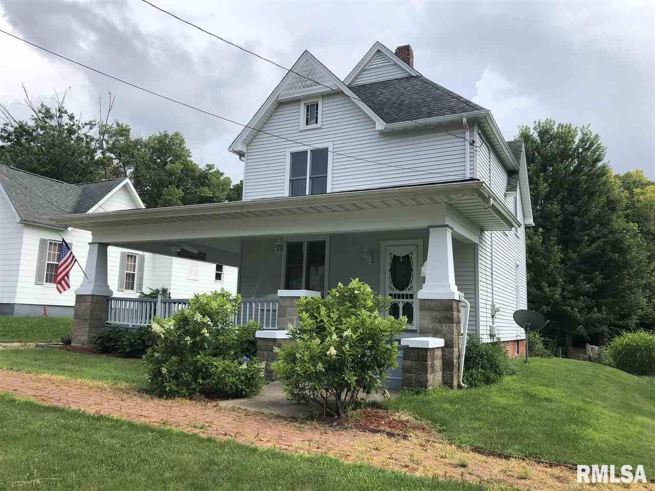 432 West Chestnut Street Canton, IL 61520 - Photo 3 of 26 Gallery Image 3