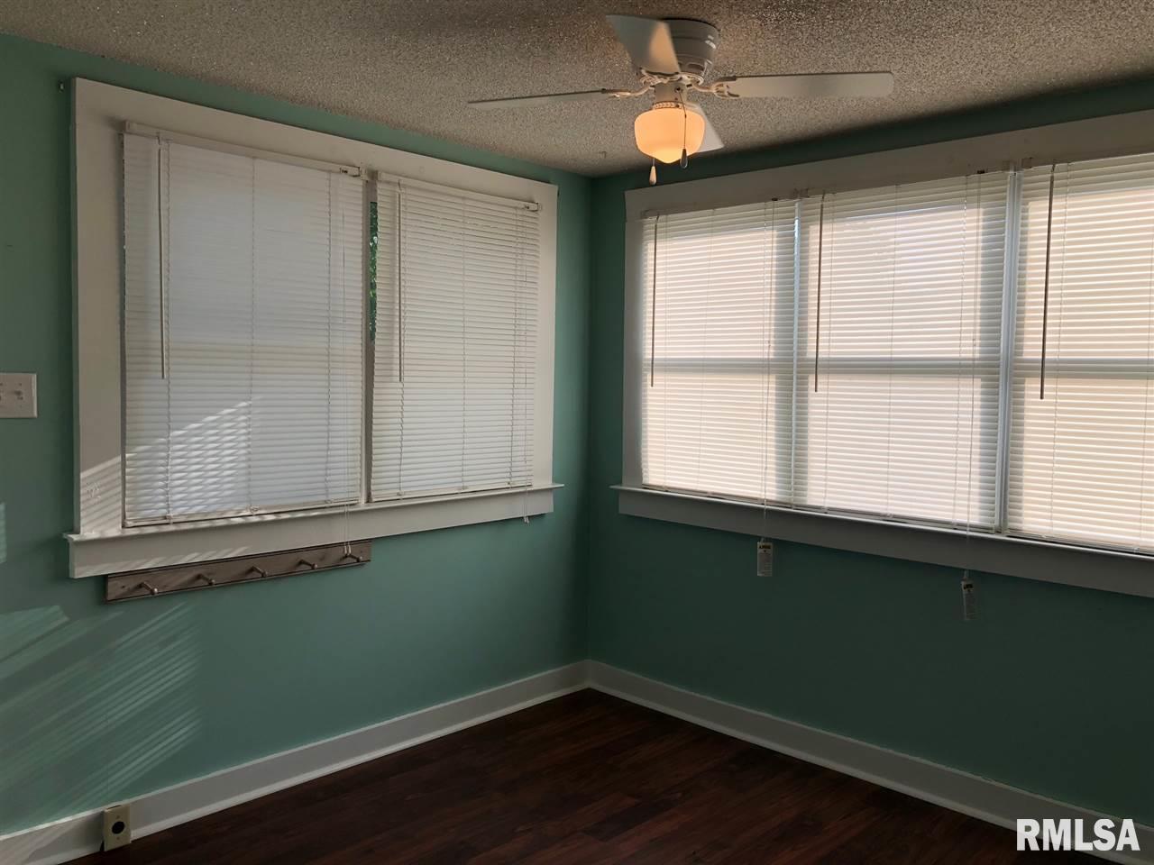 432 West Chestnut Street Canton, IL 61520 - Photo 7 of 26 Gallery Image 7