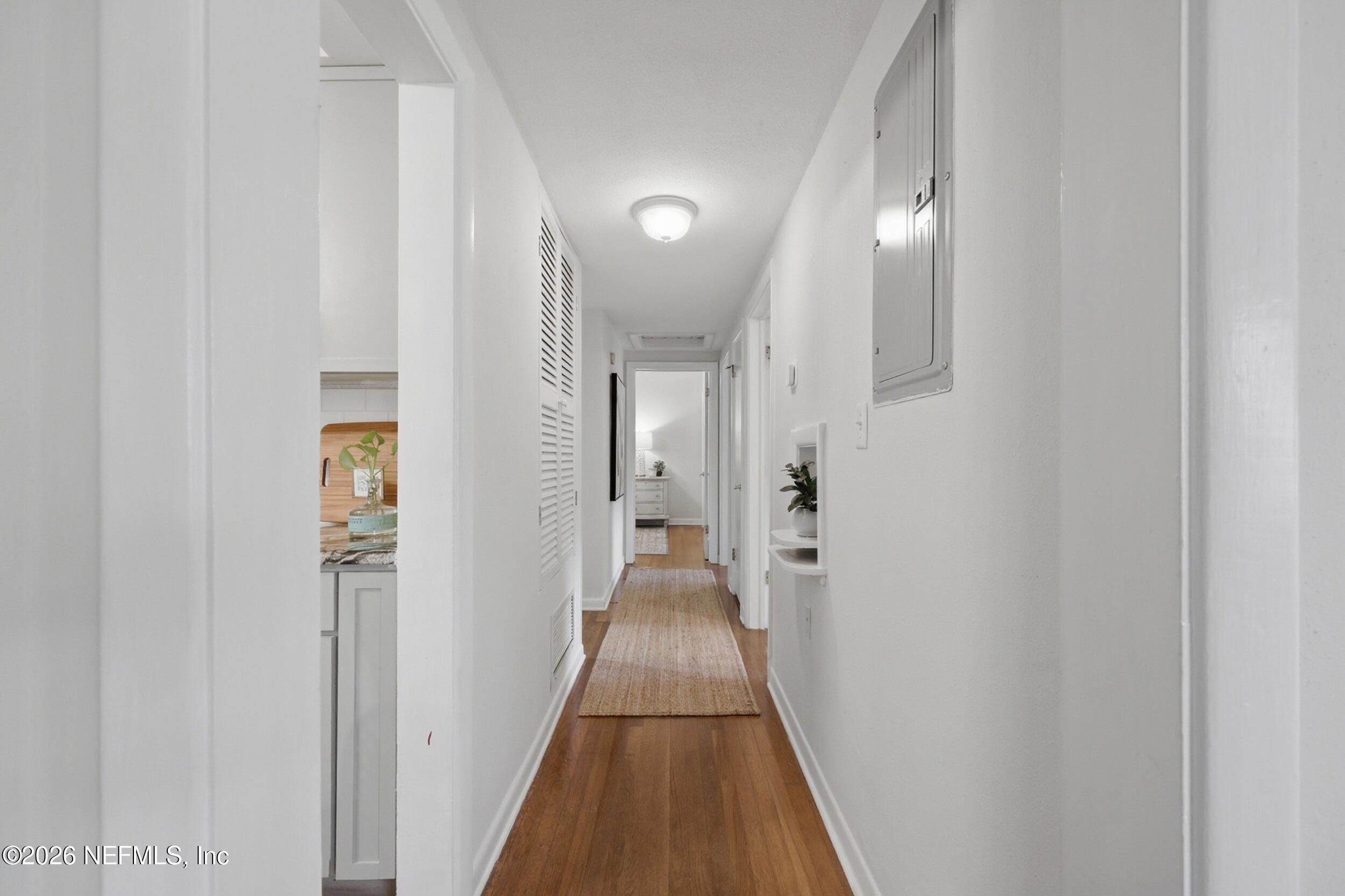 1714 Furman Road Jacksonville, FL 32217 - Photo 18 of 37 Hallway