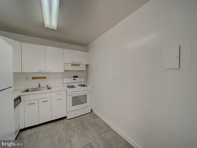 $317,000 | 2939 Van Ness Street Northwest, Unit 807, Washington, DC 20008