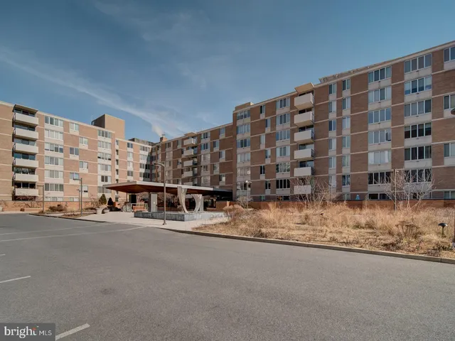 $317,000 | 2939 Van Ness Street Northwest, Unit 807, Washington, DC 20008