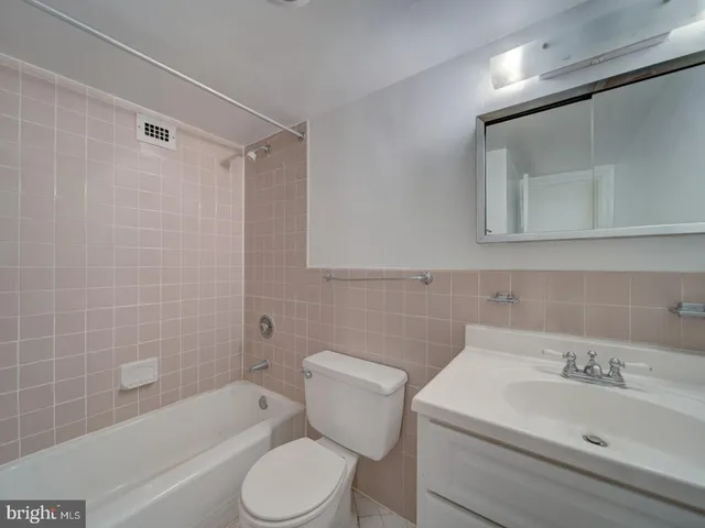 $317,000 | 2939 Van Ness Street Northwest, Unit 807, Washington, DC 20008