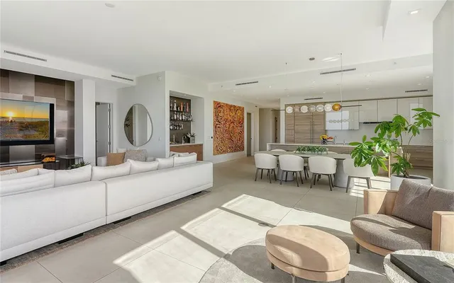 $7,250,000 | 401 Quay, Unit 1501, Sarasota, FL 34236