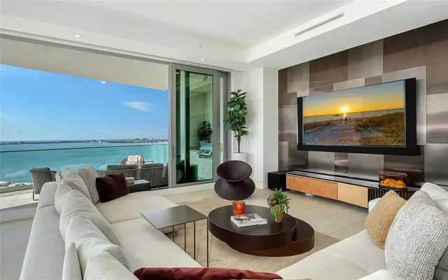 $7,250,000 | 401 Quay, Unit 1501, Sarasota, FL 34236